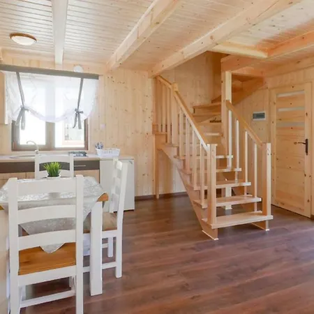 Aparts Care Wilaneska Bed & Breakfast